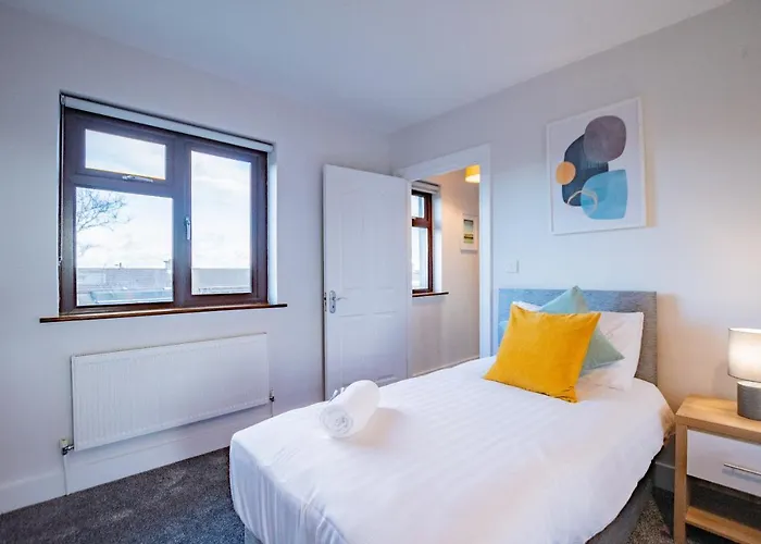 Centre House With Parking * Galway